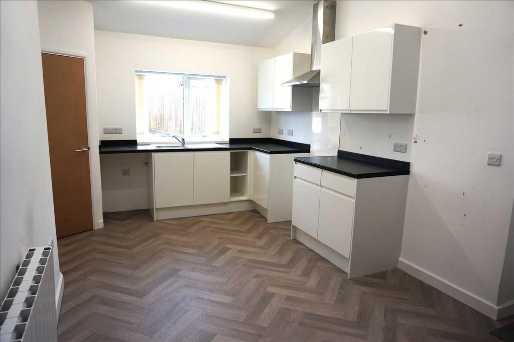 Kitchen and living