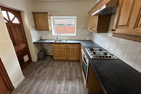 2 bedroom house to rent, China Street, Darlington