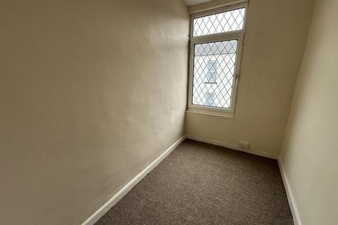 2 bedroom house to rent, China Street, Darlington