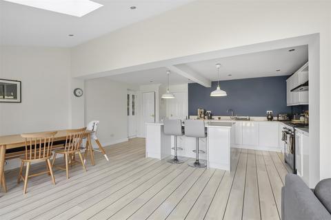 4 bedroom detached house for sale, Long Meadows, Burley in Wharfedale LS29