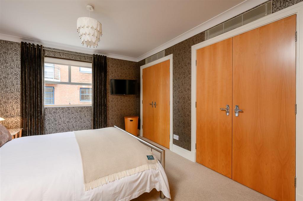 Principle bedroom