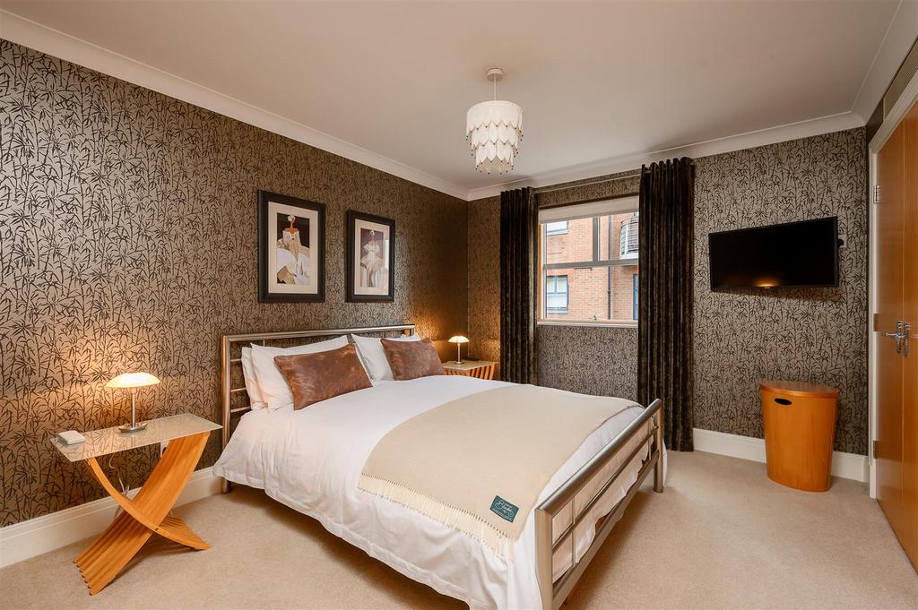 Principle bedroom