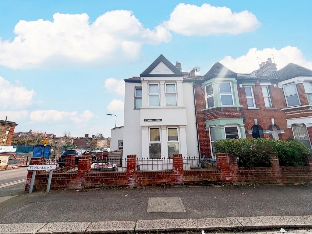 Tyndall Rd E10