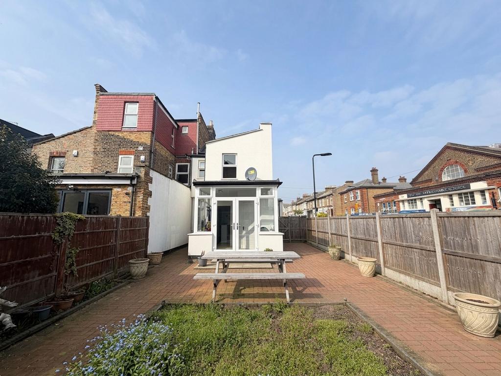 Tyndall Rd E10