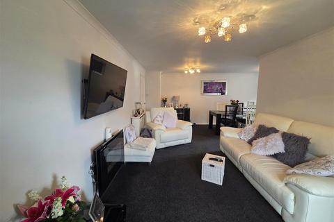 2 bedroom apartment for sale, Patagonia Walk, Marina, Swansea