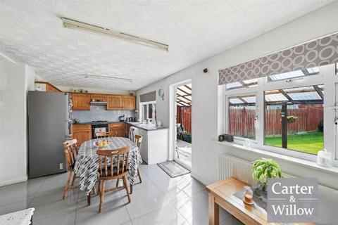 undefined, Winding Way, Essex