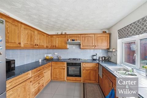 undefined, Winding Way, Essex