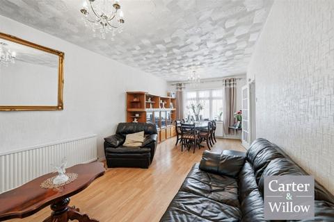 undefined, Winding Way, Essex