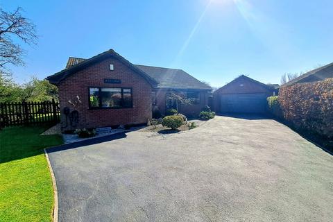 3 bedroom bungalow for sale, Steart Drive, Burnham-on-Sea, Somerset, TA8