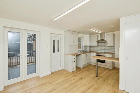 3 bedroom end of terrace house for sale, Arkle Green, Sinfin, Derby, Derbyshire, DE24