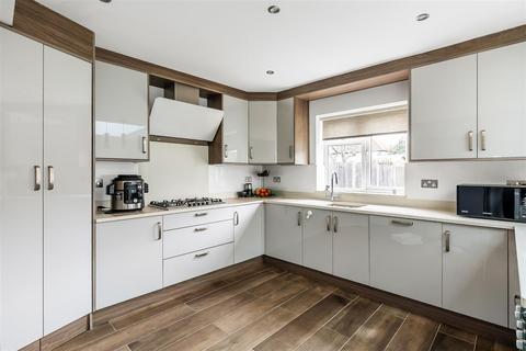 3 bedroom semi-detached house for sale, Acacia Drive, Sutton, SM2 9NJ