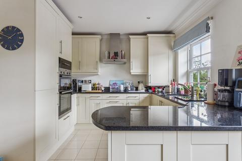2 bedroom apartment for sale, Penn Road, Beaconsfield HP9