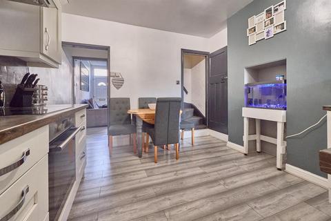 3 bedroom terraced house for sale, Queens Road, Hinckley