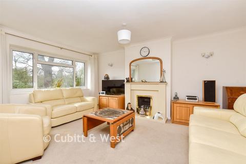 Castleton Close, Banstead, Surrey