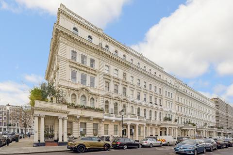 2 bedroom flat to rent, Queen's Gate Terrace, South Kensington, London, SW7