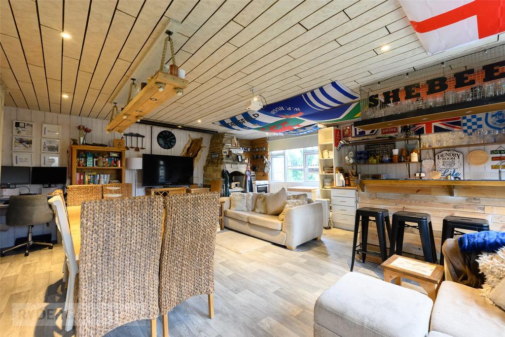 Entertainment Room