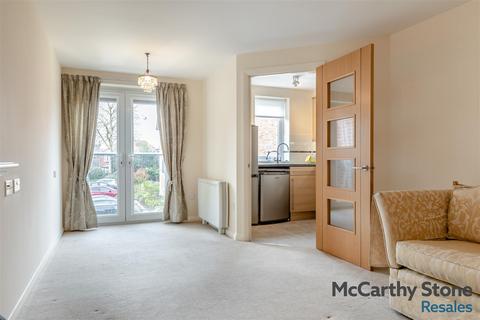 1 bedroom apartment for sale, Michael Court, Oakfield, Sale