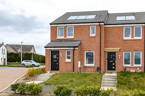 3 bedroom end of terrace house for sale, 27 Stonyford, Lauder
