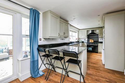 4 bedroom detached house for sale, Redwing Close, Gateford, Worksop