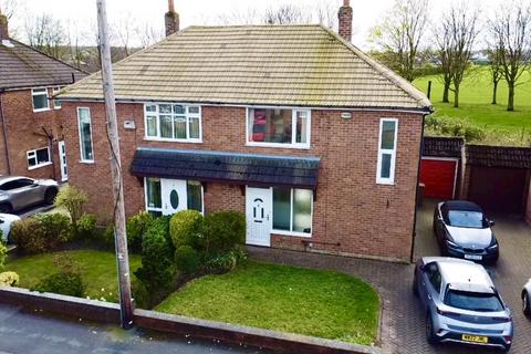 3 bedroom semi-detached house for sale, Windlebrook Crescent, St Helens