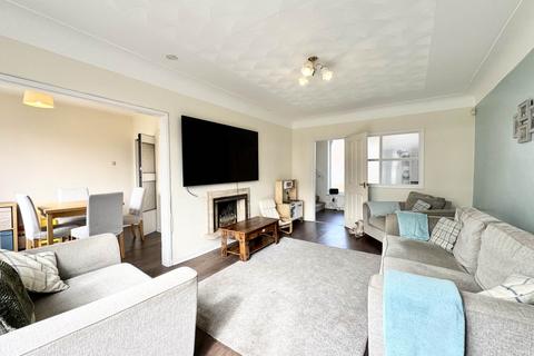 3 bedroom semi-detached house for sale, Windlebrook Crescent, St Helens