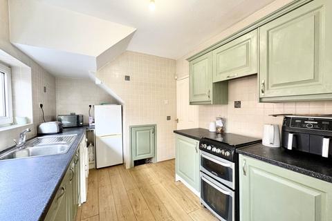 3 bedroom semi-detached house for sale, Windlebrook Crescent, St Helens