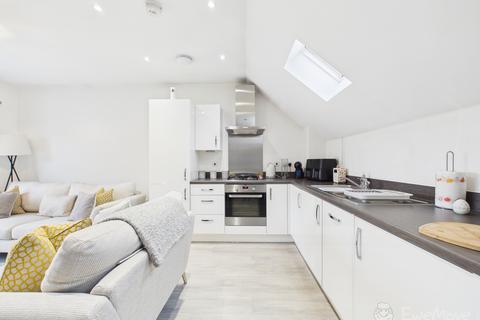 2 bedroom coach house for sale, CHURCHILL WAY, BORDON, GU35