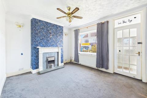 2 bedroom terraced house for sale, Avenue Road, Askern, Doncaster, South Yorkshire, DN6