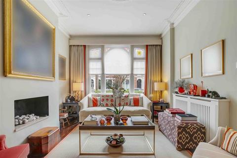 4 bedroom terraced house for sale, Bovingdon Road, London