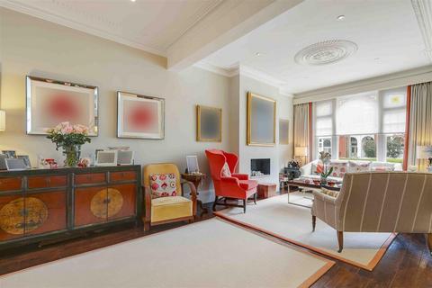 4 bedroom terraced house for sale, Bovingdon Road, London