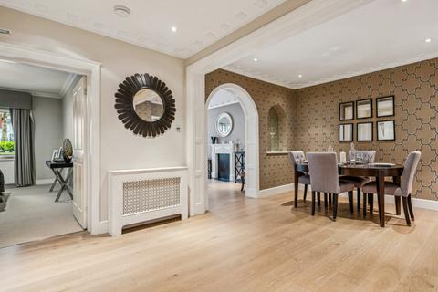 3 bedroom apartment to rent, Princes Gate, London, SW7