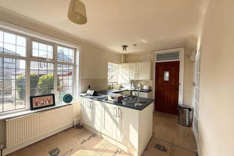 undefined, Sunnybank Avenue, Thornbury, Bradford, West Yorkshire, BD3