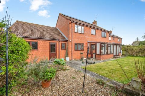 4 bedroom detached house for sale, Eagle Close, Erpingham, Norwich