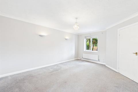 undefined, Cartwright Avenue, Worcester, Worcestershire, WR4