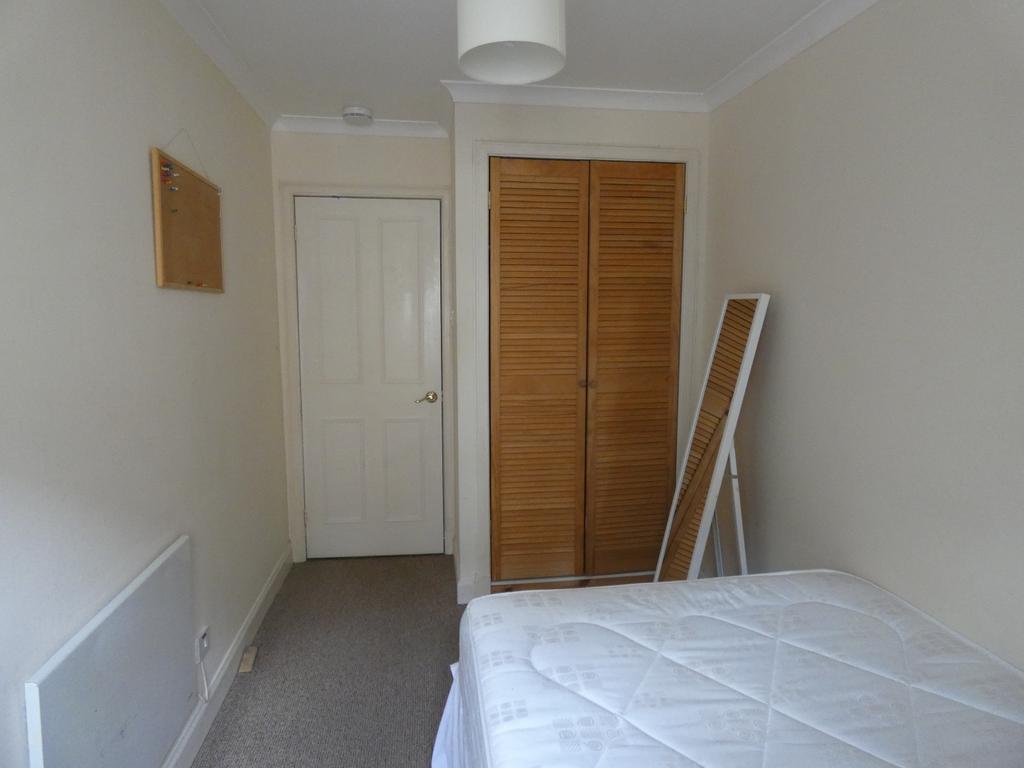 Bedroom1 2