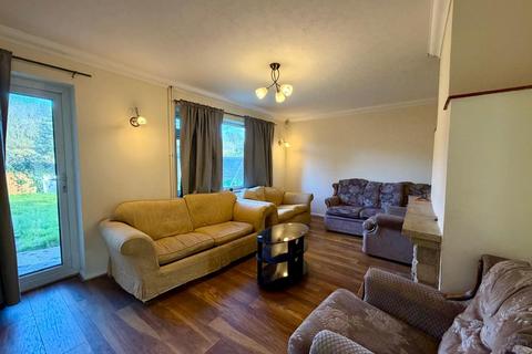 undefined, Hooley, Coulsdon CR5