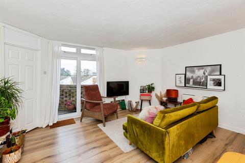 1 bedroom flat for sale, Sussex Close, Slough