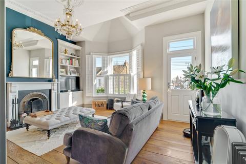 3 bedroom apartment for sale, Forthbridge Road, SW11