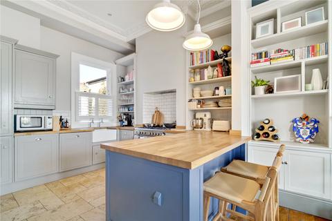 3 bedroom apartment for sale, Forthbridge Road, SW11