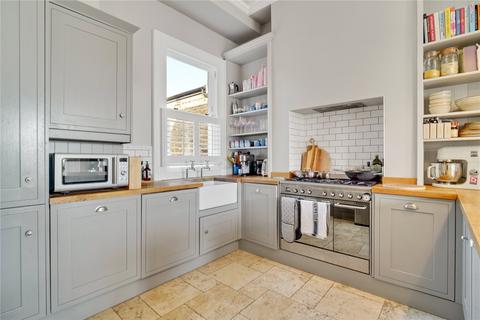 3 bedroom apartment for sale, Forthbridge Road, SW11
