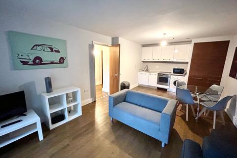 2 bedroom apartment to rent, Falcon Drive, Cardiff, CF10