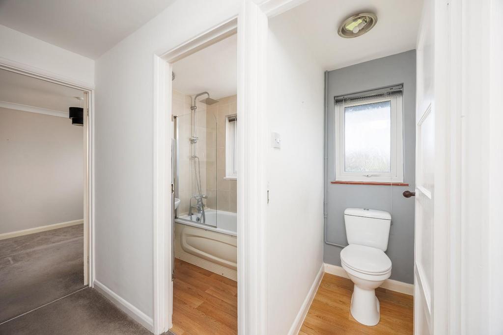 Bathroom / WC