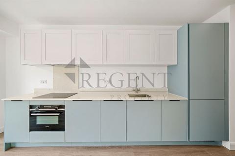 1 bedroom apartment to rent, Botanist House, Seagull Lane, E16