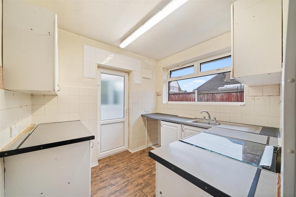 Kitchen1.jpg