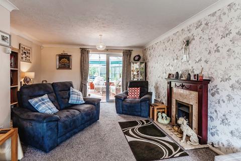 4 bedroom detached house for sale, Wintergreen, Calne