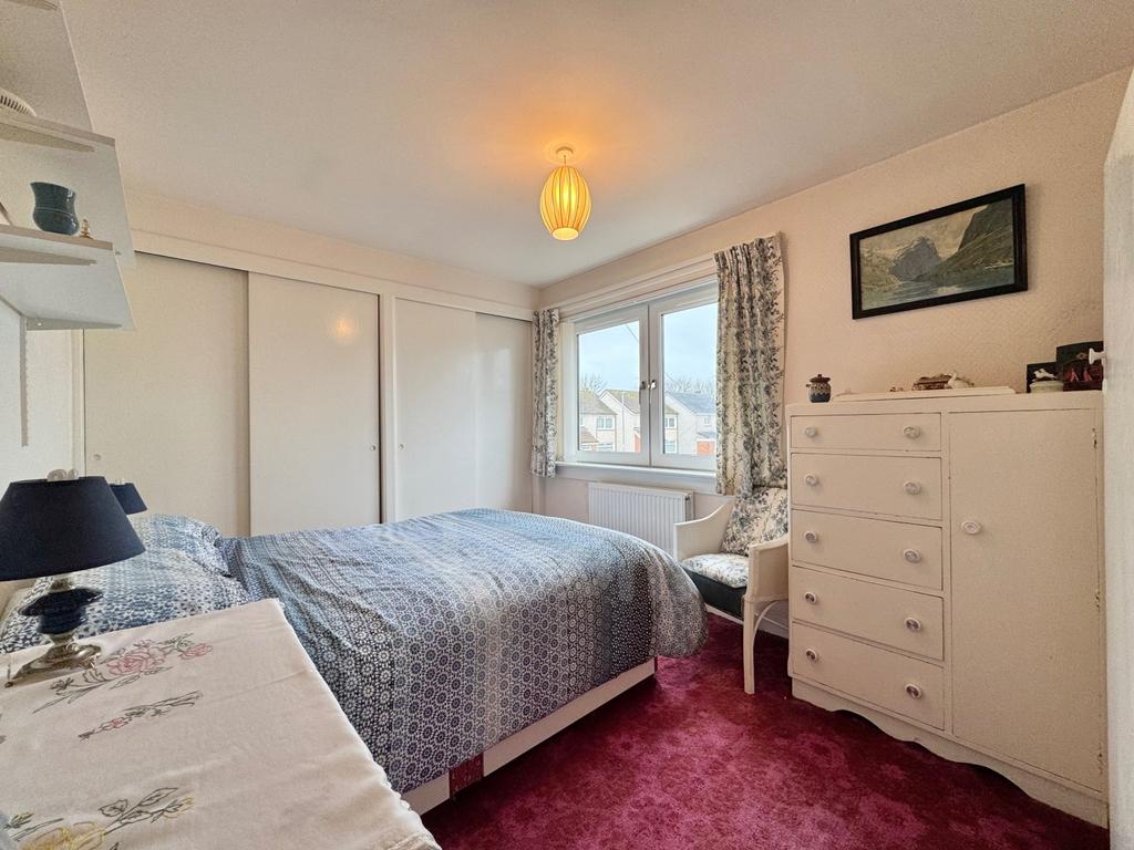 Loadingbank Court, Kilbirnie bedroom one