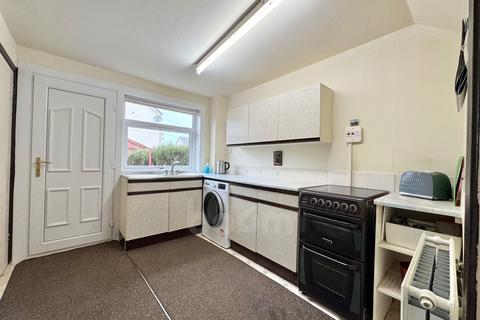 3 bedroom end of terrace house for sale, 7 Loadingbank Court, Kilbirnie