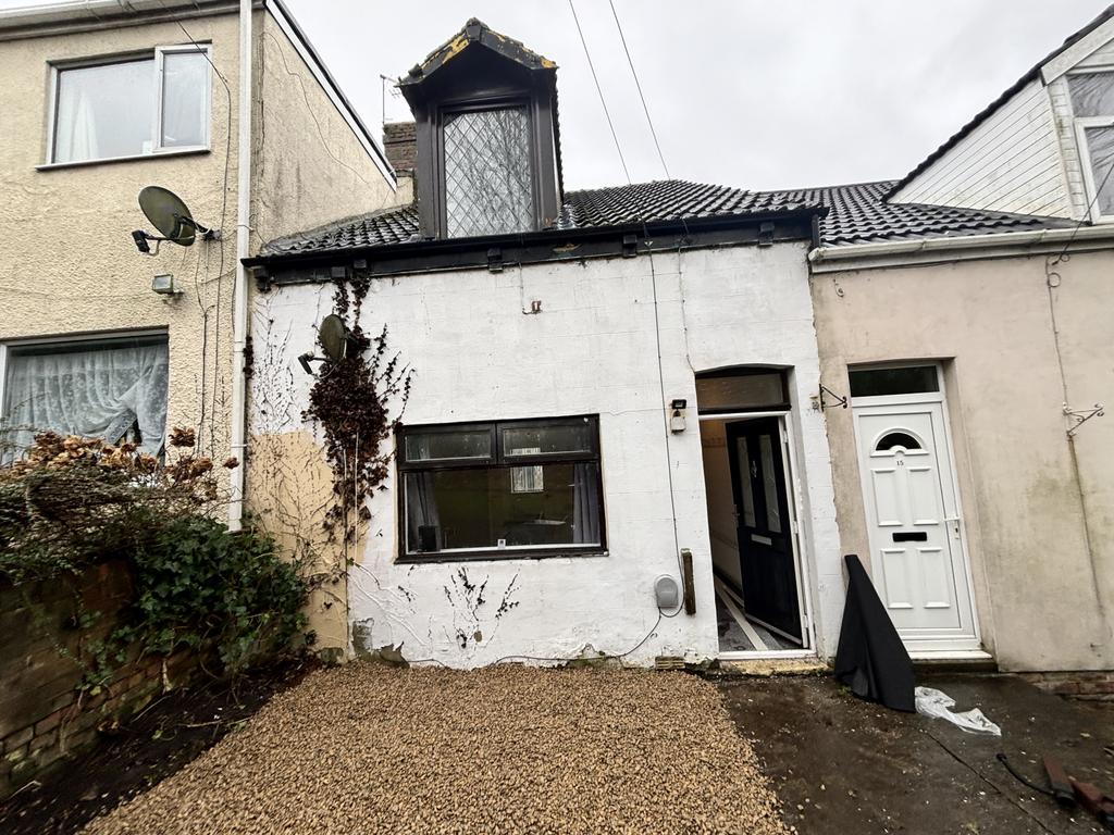 2 bed terraced house to rent Lake View, Wingate T