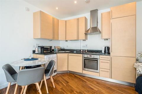 1 bedroom flat to rent, Lambeth Road, London SE1
