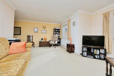3 bedroom maisonette for sale, St. Michael-At-Pleas, Norwich
